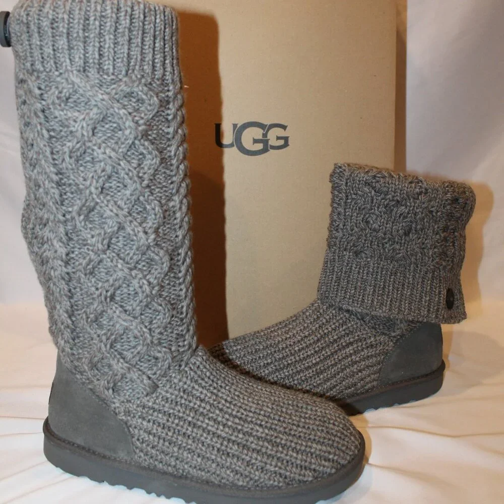 NIB UGG YOUTH TALL CARDY‎ KNIT GRAY BOOTS